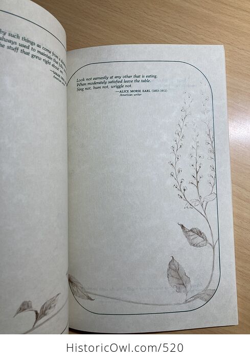 A Womans Notebook Being a Blank Book with Quotes by Women Running Press C1980 - #llxF2no5Aj4-7