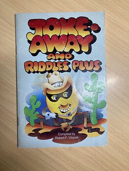 Joke Away and Riddles Plus Book by Robert F Vitarelli C1970 #KH7oeLPlYXc