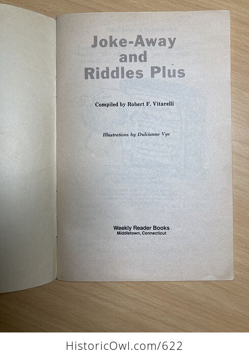 Joke Away and Riddles Plus Book by Robert F Vitarelli C1970 - #KH7oeLPlYXc-2