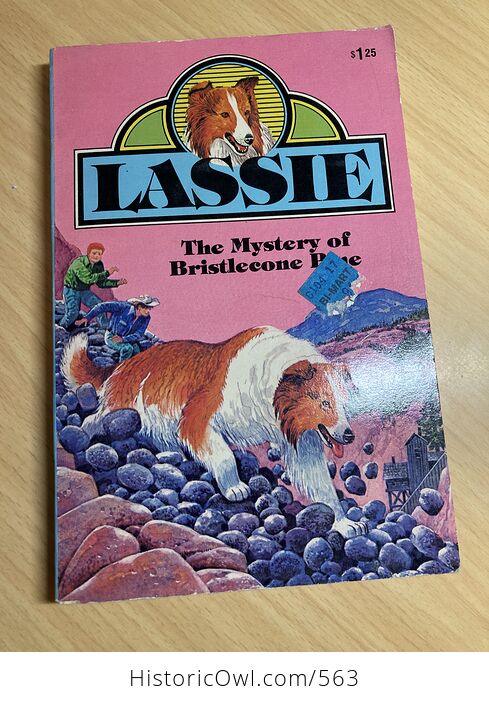 Lassie the Mystery of Bristlecone Pine Paperback Book by Steve Frazee C1979 - #QN7EwgjsYgY-1