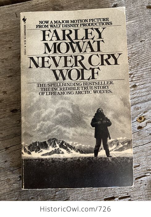 Never Cry Wolf Book by Farley Mowat C1984 - #wlTB7IGVZ4M-1