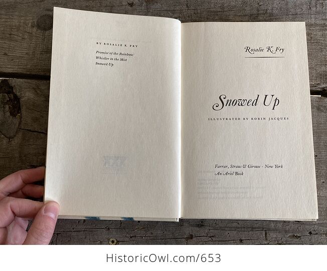 Snowed up Book by Roaslie Fry C1970 - #nvpqeQInidk-3