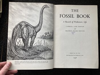 The Fossil Book a Record of Prehistoric Life by Carroll Lane Fenton and Mildred Adams Fenton C1958 #UsCCcnkyRaI