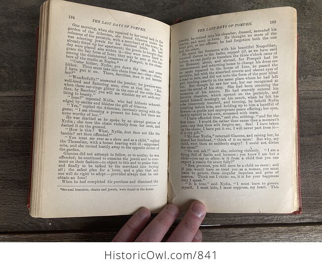The Last Days of Pompeii Vintage Book by Sir Edwin Bulwer Lytton - #1aURsDbZJuE-15