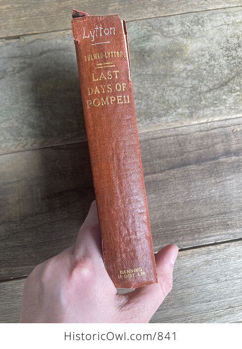 The Last Days of Pompeii Vintage Book by Sir Edwin Bulwer Lytton - #1aURsDbZJuE-1