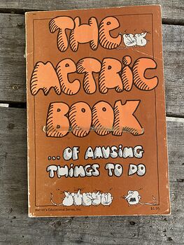 The Metric Book of Amusing Things to Do by Elisabeth Hallamore and Linda Bucholtz Ross C1974 #0pU8Ps1SPwY