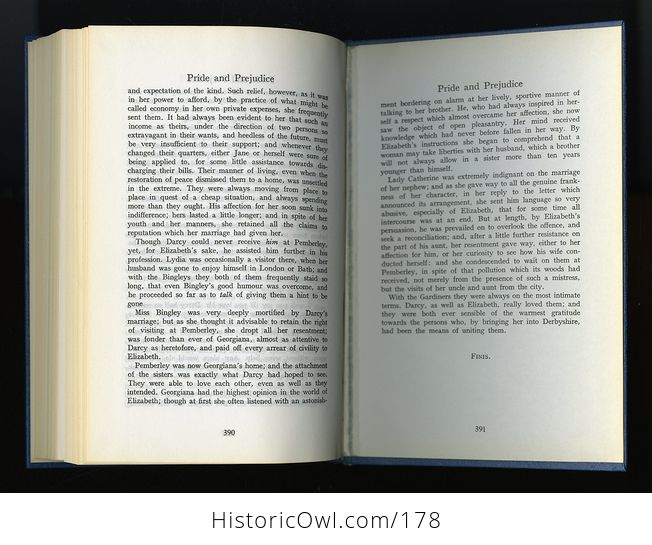 Vintage Book Pride and Prejudice by Jane Austen C1986 - #d9SDGdUwvCQ-5