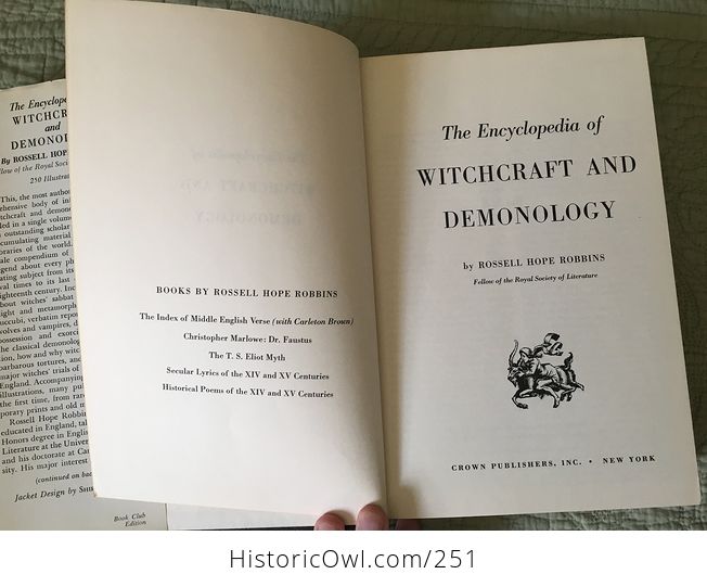 Vintage Illustrated Book the Encyclopedia of Witchcraft and Demonology by Rossell Hope Robbins Copyright 1959 - #pHlhG24EHqQ-6