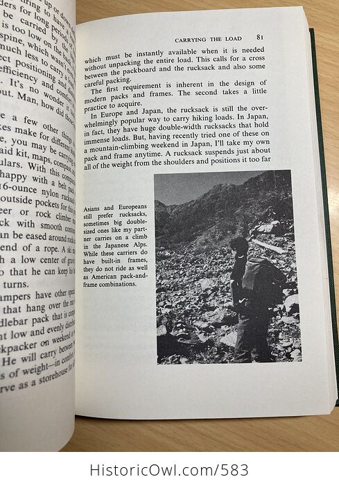 Walking in the Wild Book the Complete Guide to Hiking and Backpacking by Robert Kelsey C1973 - #PTmMDrPSDTg-9